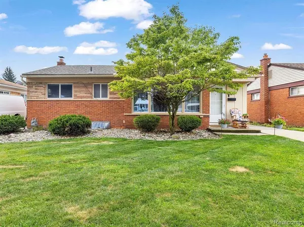 24883 CHAMPAIGN Street, Taylor, MI 48180