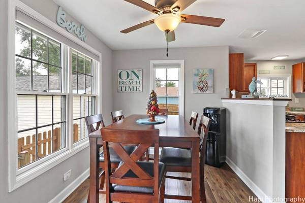 40433 N Bluff DR, Antioch, IL 60002