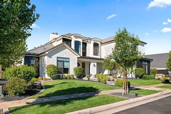 1399 Sycamore DR, Santa Clara, UT 84765