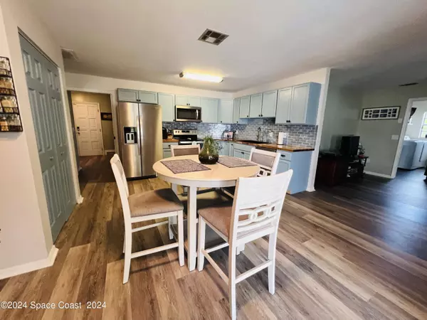 1767 Brookside ST NE, Palm Bay, FL 32907