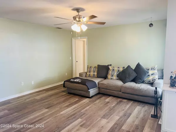 1767 Brookside ST NE, Palm Bay, FL 32907