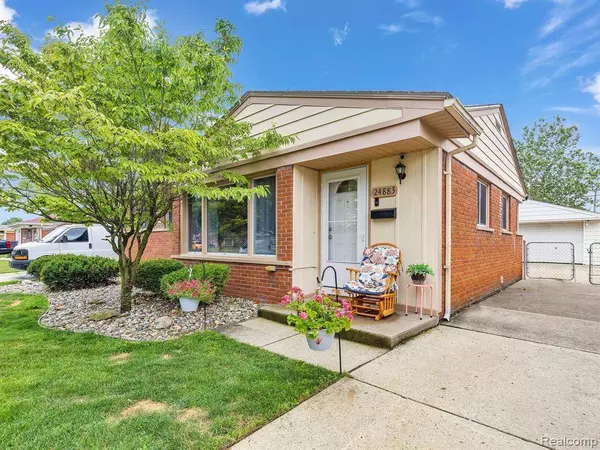 24883 CHAMPAIGN Street, Taylor, MI 48180