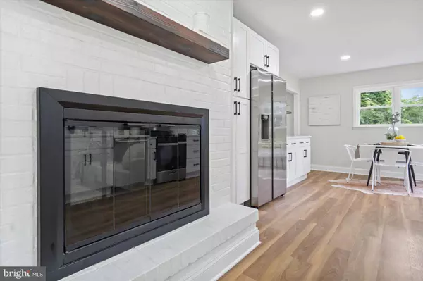 8808 LITTLEWOOD RD, Parkville, MD 21234