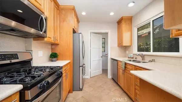 251 E Arrow, Claremont, CA 91711