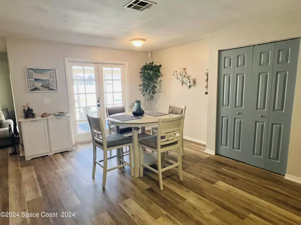 1767 Brookside ST NE, Palm Bay, FL 32907