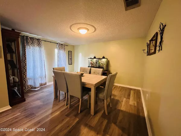 1767 Brookside ST NE, Palm Bay, FL 32907