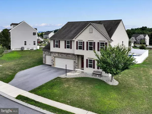 144 OAKEN WAY, Myerstown, PA 17067