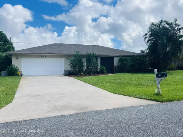 1767 Brookside ST NE, Palm Bay, FL 32907