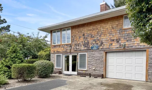 1825 NW 37th ST, Lincoln City, OR 97367