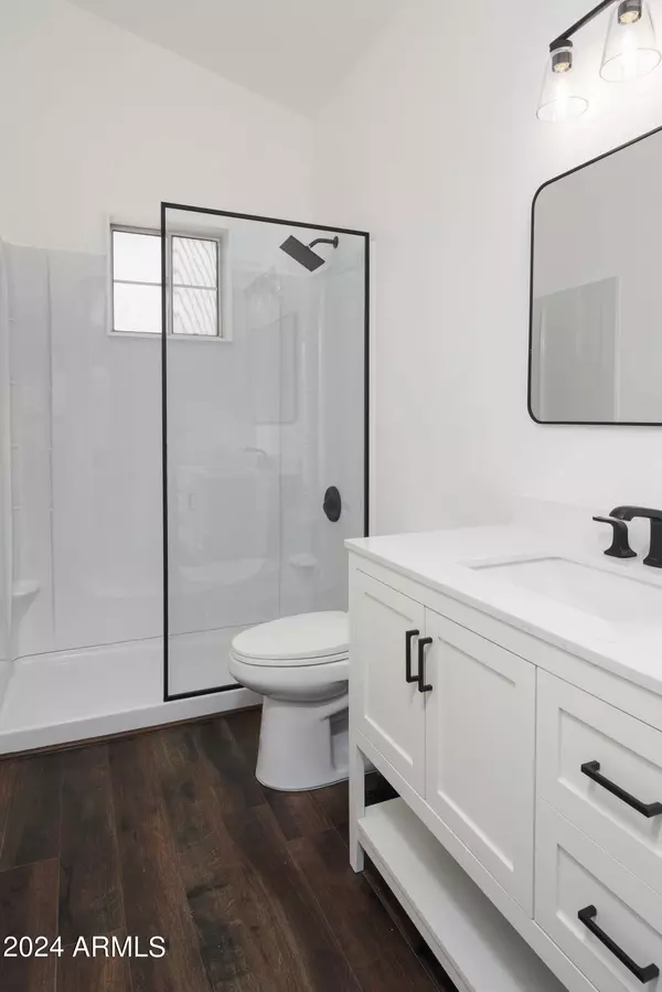 1120 E ARTESIAN Way, Gilbert, AZ 85234