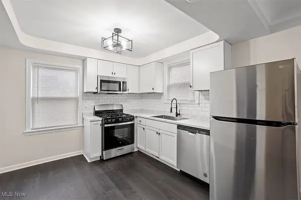 13645 Cedar RD, University Heights, OH 44118