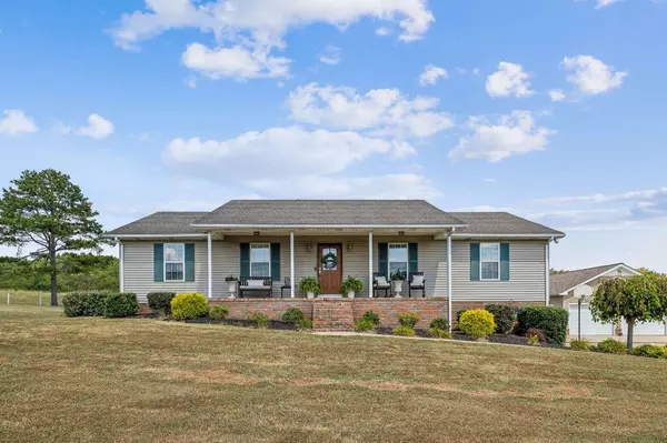 221 Main St #E, Hickman, TN 38567
