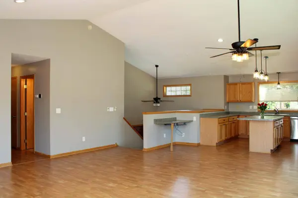 2304 W Hill ST, Faribault, MN 55021