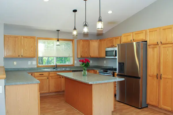 2304 W Hill ST, Faribault, MN 55021