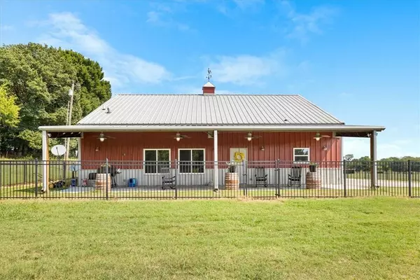 5000 Opal Rd, Bentonville, AR 72713