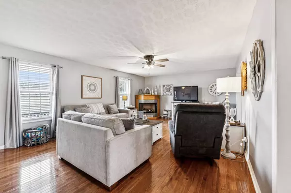 221 Main St #E, Hickman, TN 38567