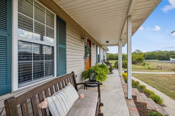 221 Main St #E, Hickman, TN 38567