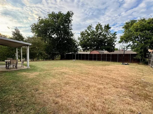 5909 Emerson Drive, Watauga, TX 76148