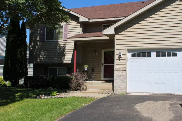 2304 W Hill ST, Faribault, MN 55021