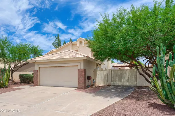 1120 E ARTESIAN Way, Gilbert, AZ 85234