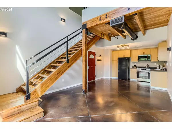 1371 NE ORENCO STATION PKWY #6, Hillsboro, OR 97124