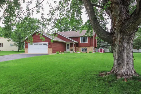 207 12th ST N, Sartell, MN 56377