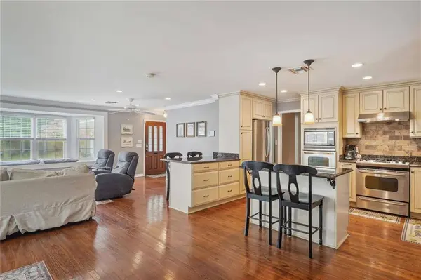 9633 CHARLOTTE DR, River Ridge, LA 70123