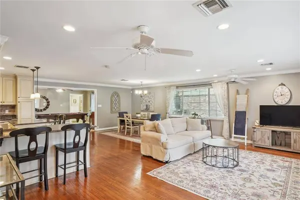 9633 CHARLOTTE DR, River Ridge, LA 70123