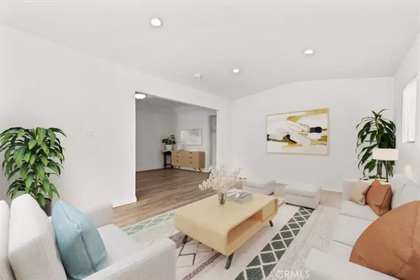 6715 8th AVE, Los Angeles, CA 90043