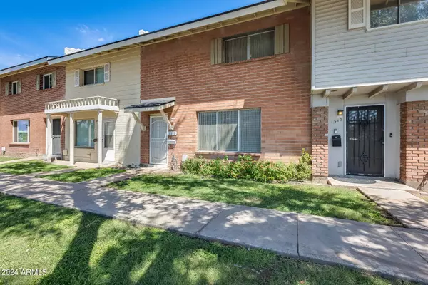 1319 N 44TH Street, Phoenix, AZ 85008