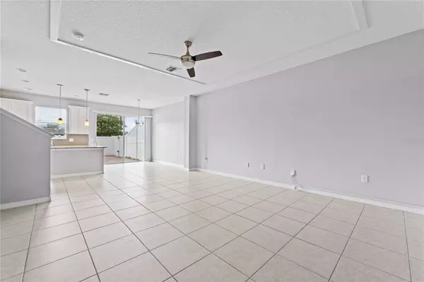 2492 SEDGE GRASS WAY, Orlando, FL 32824