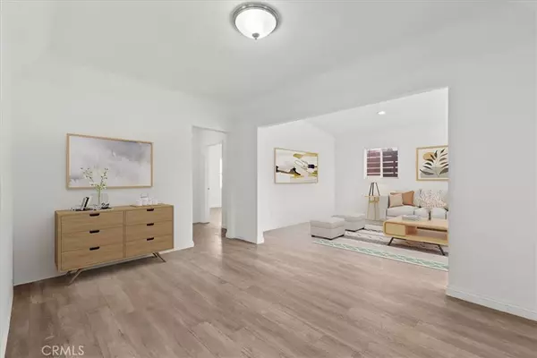 6715 8th AVE, Los Angeles, CA 90043