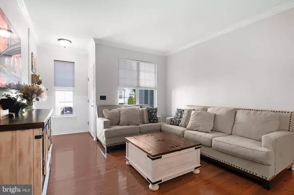 341 HUNTINGTON DR, Delran, NJ 08075