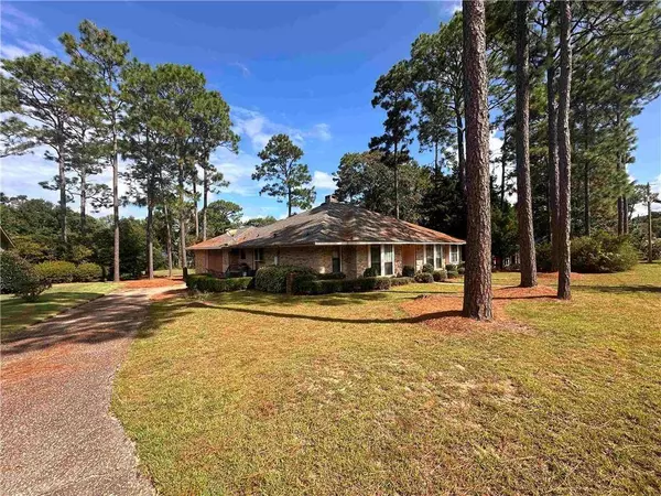 128 Dewitt CIR, Daphne, AL 36526