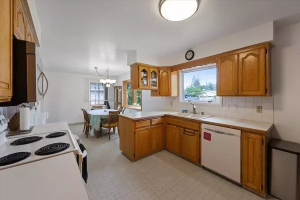 3028 W Rosewood Ave, Spokane, WA 99208