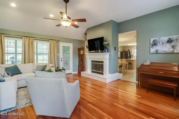 12277 Charwood Avenue, Gulfport, MS 39503