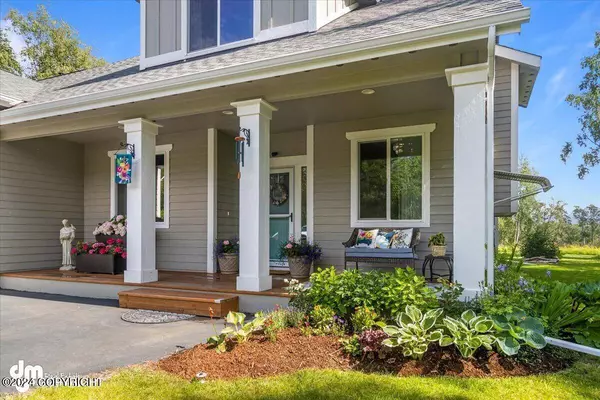 6819 S Lark CIR, Wasilla, AK 99623