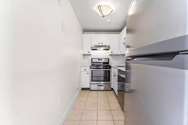 16 Kenmar Dr #125, Billerica, MA 01821