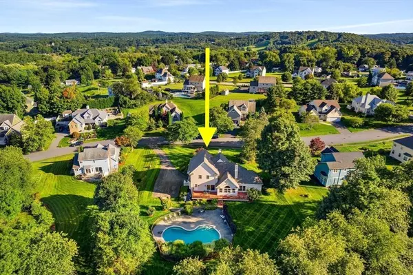 11 Valley View Farm Rd, Haverhill, MA 01835