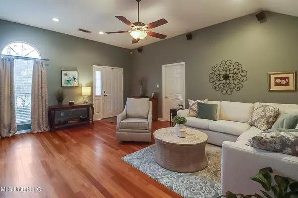 12277 Charwood Avenue, Gulfport, MS 39503