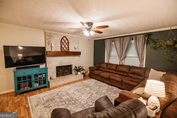 115 PARK HILL LN, Fayetteville, GA 30215