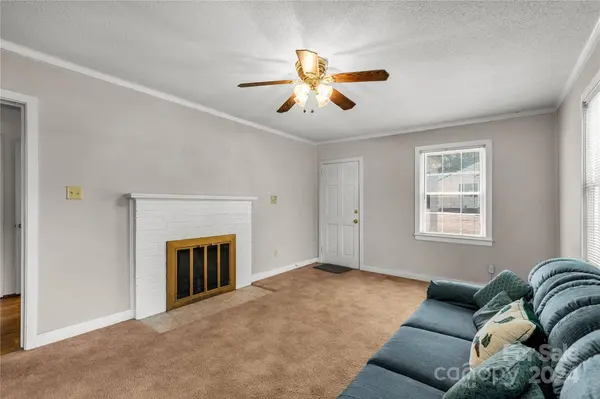 1643 Hillcrest AVE, Lancaster, SC 29720