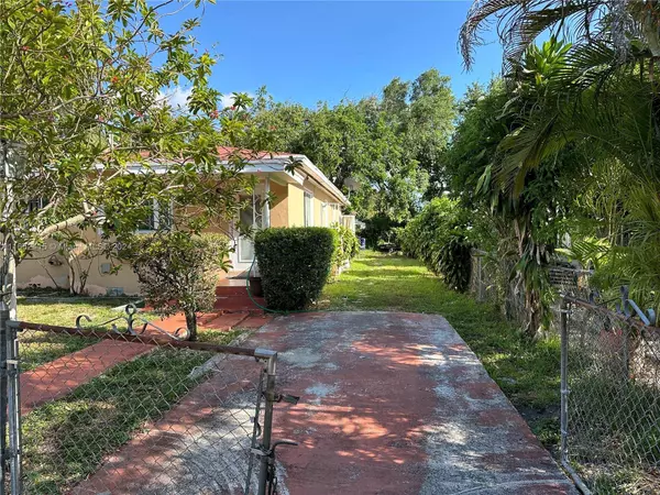 250 NW 98 Street, Miami, FL 33150