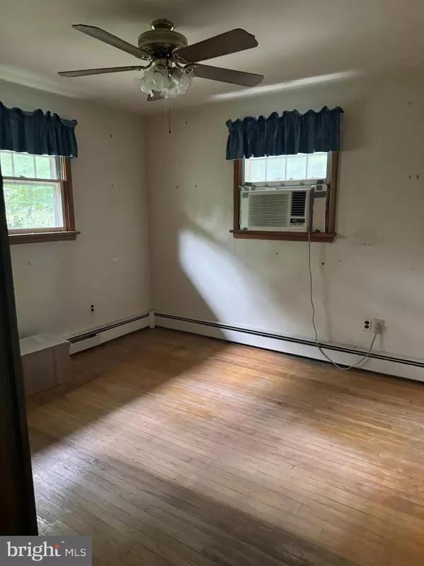 223 KRESSON GIBBSBORO RD, Voorhees, NJ 08043