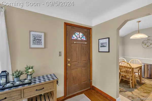 3225 Ellwood Avenue, Berkley, MI 48072