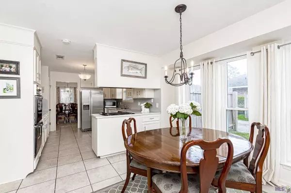 1105 LEYCESTER DR, Baton Rouge, LA 70808