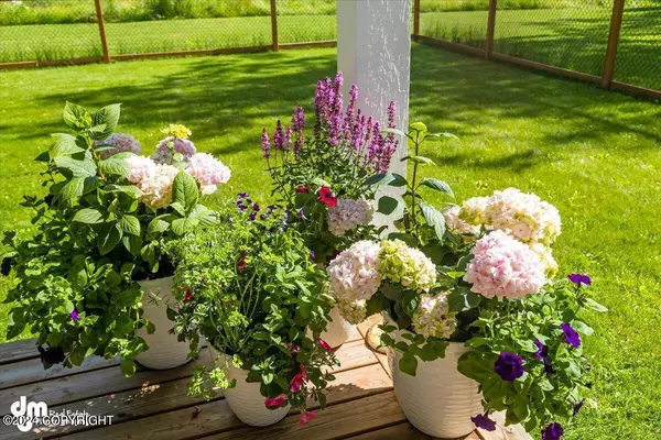 6819 S Lark CIR, Wasilla, AK 99623