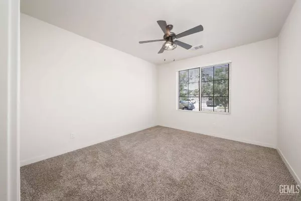 11803 Hollybrook Lane, Bakersfield, CA 93311