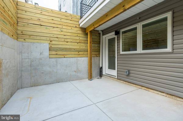 1330 N PALETHORP ST, Philadelphia, PA 19122