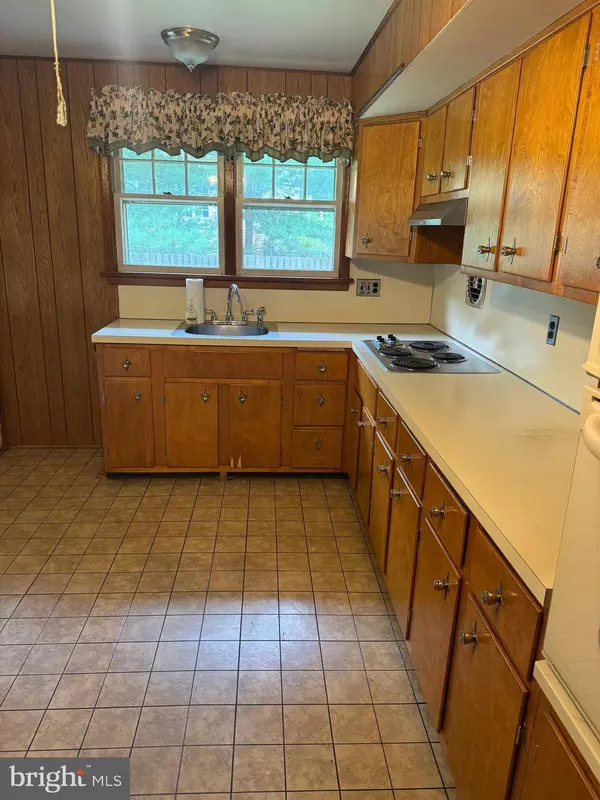 223 KRESSON GIBBSBORO RD, Voorhees, NJ 08043